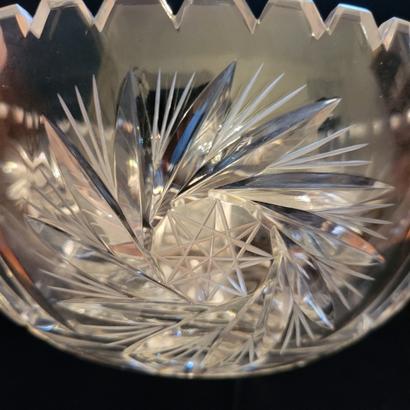 Vintage Bohemian Pinwheel Cut Crystal Bowl - Picture 6 of 7